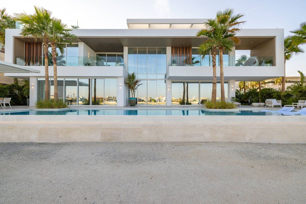 Luxury Villa for sale in Dubai Luxury Villa for sale in Dubai1