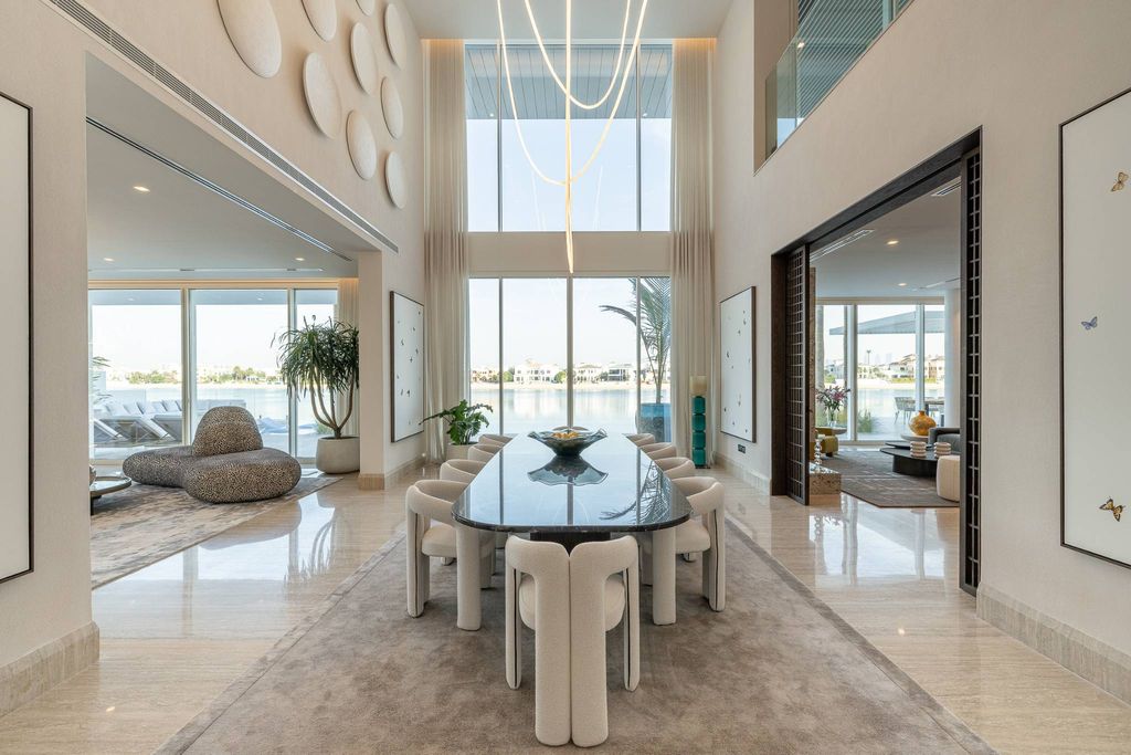 Luxury Villa for sale in Dubai Luxury Villa for sale in Dubai2